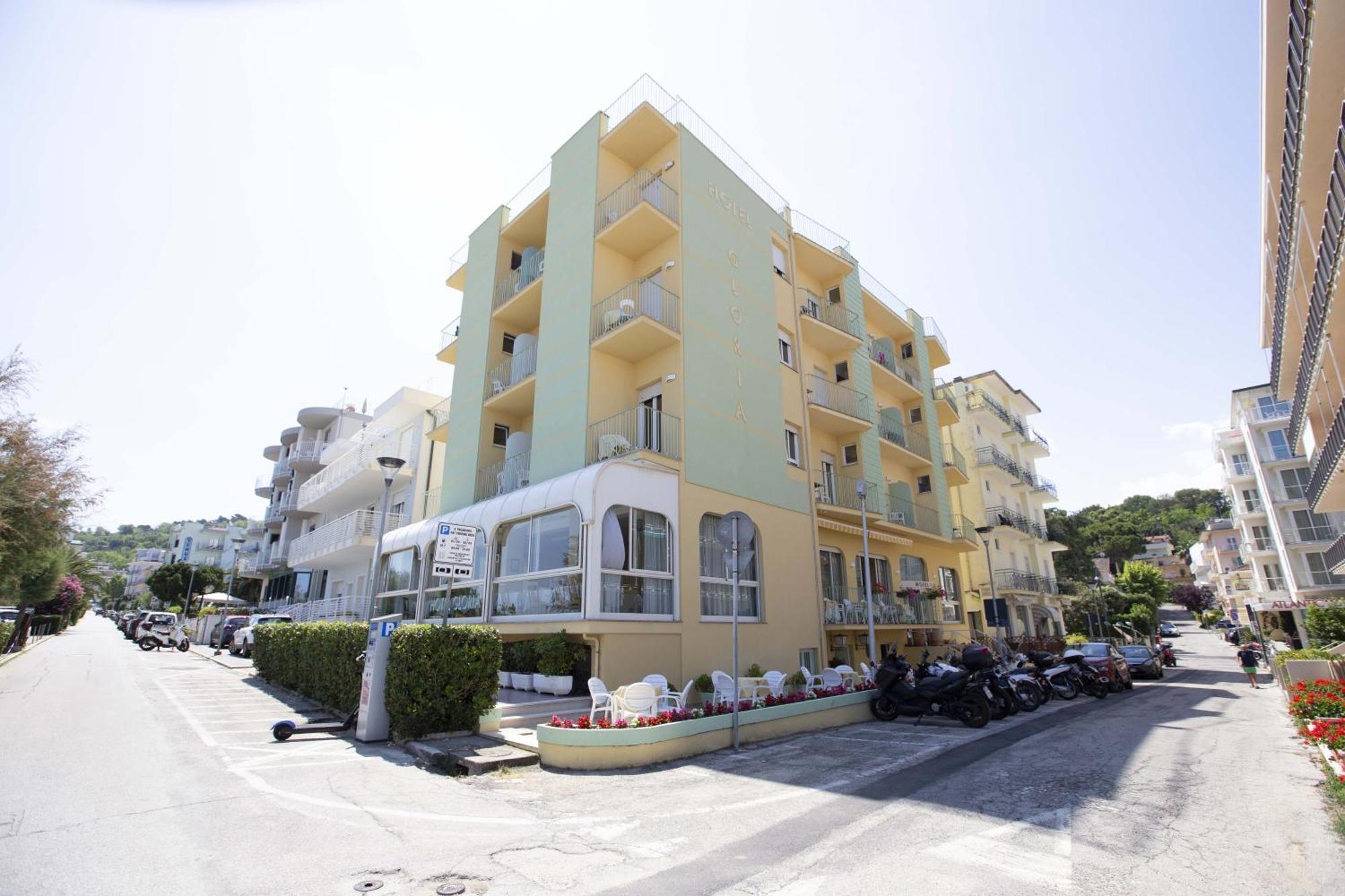 Hotel Gloria Gabicce Mare Esterno foto